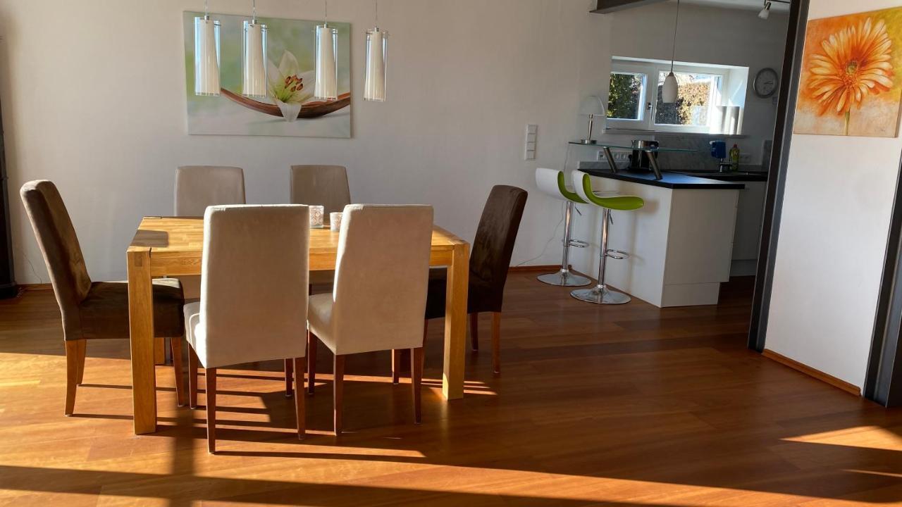 Fewo Luxus Wohnung Im Eigenen Ferienhaus, 120 Qm, Naehe Regensburg Mit Balkon, Terrasse & Garten, Gute Zuganbindung Laber Exterior foto