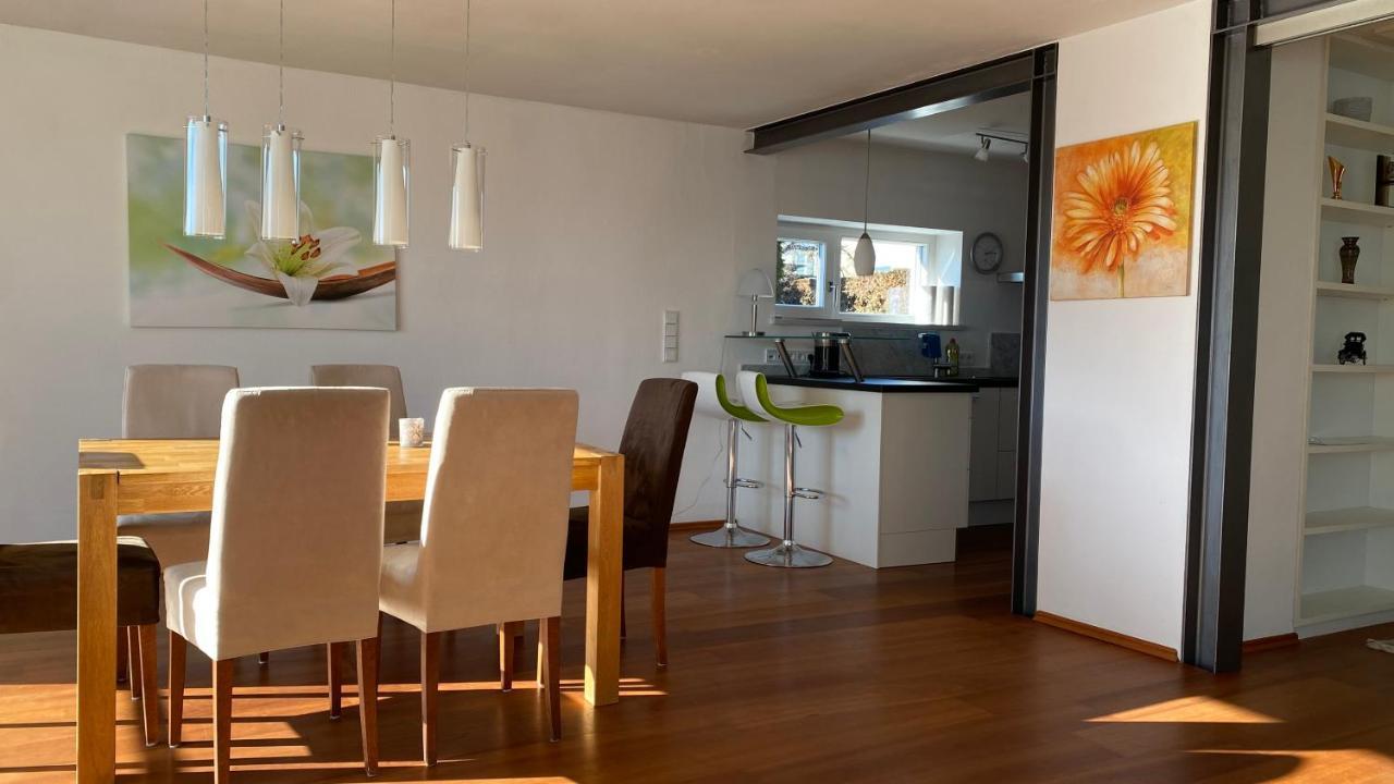 Fewo Luxus Wohnung Im Eigenen Ferienhaus, 120 Qm, Naehe Regensburg Mit Balkon, Terrasse & Garten, Gute Zuganbindung Laber Exterior foto