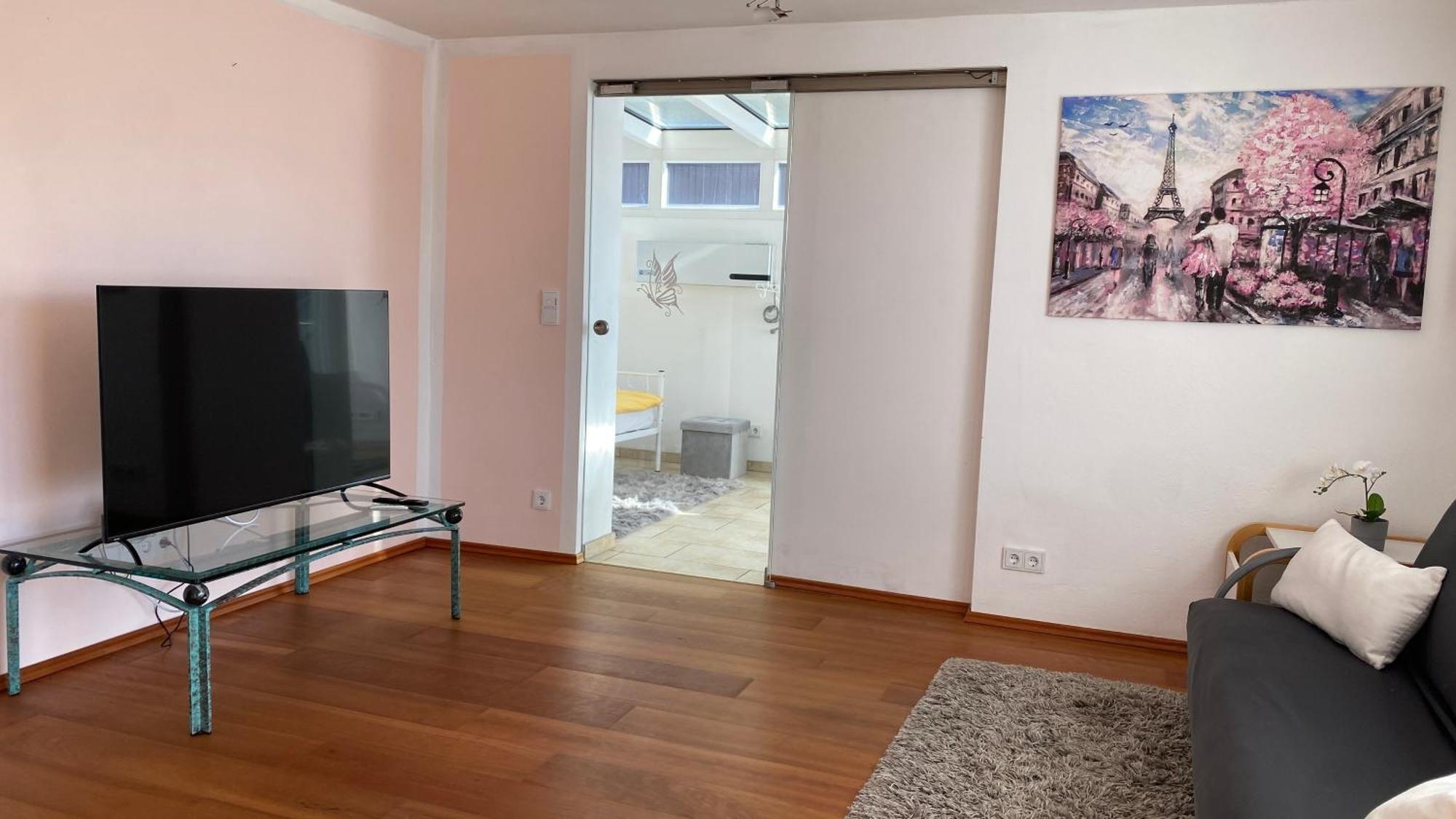 Fewo Luxus Wohnung Im Eigenen Ferienhaus, 120 Qm, Naehe Regensburg Mit Balkon, Terrasse & Garten, Gute Zuganbindung Laber Exterior foto